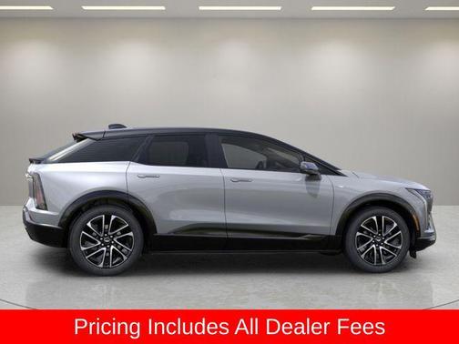 Argent Silver Metallic 2026 Cadillac OPTIQ Sport