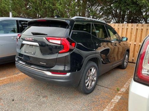 Ebony Twilight Metallic 2023 GMC Terrain SLT
