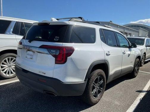 2020 GMC Acadia AWD AT4
