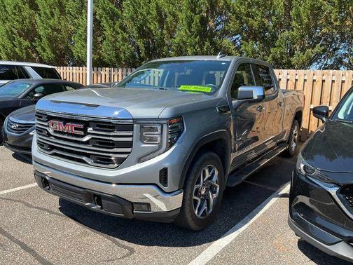 Sterling Metallic 2023 GMC Sierra 1500 SLT