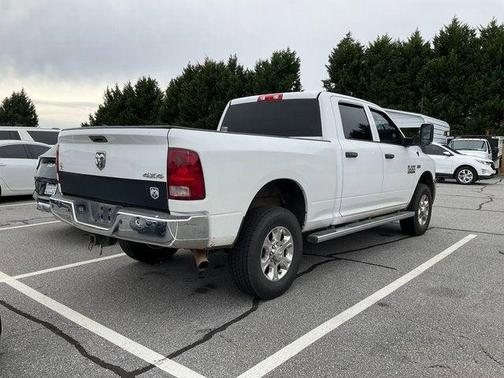 2017 RAM 2500 Tradesman Crew Cab 4x4 6'4' Box