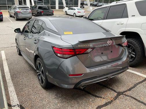 Gun Metallic 2022 Nissan Sentra SR