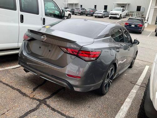 Gun Metallic 2022 Nissan Sentra SR