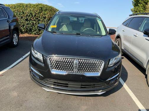 INFINITE BLACK METALLIC 2019 Lincoln MKC Standard
