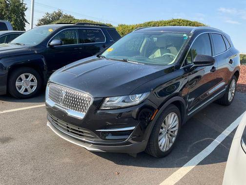 INFINITE BLACK METALLIC 2019 Lincoln MKC Standard