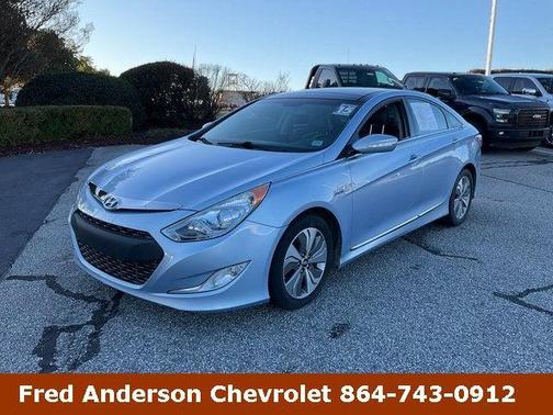 2015 Hyundai SONATA Hybrid Limited