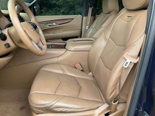 2017 Cadillac Escalade ESV Platinum