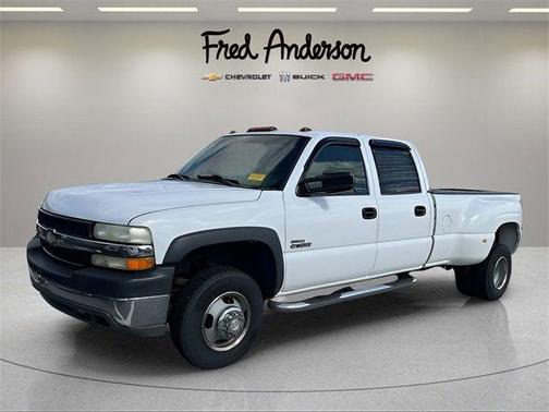 2002 Chevrolet Silverado 3500 LS Crew Cab