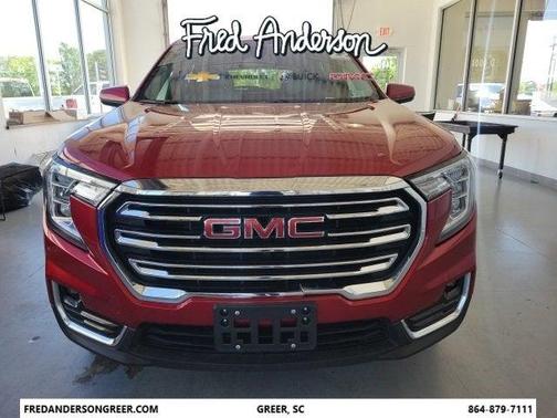 2022 GMC Terrain SLT
