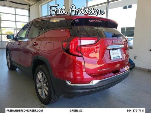 2022 GMC Terrain SLT