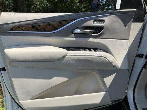 2022 Cadillac Escalade Sport Platinum