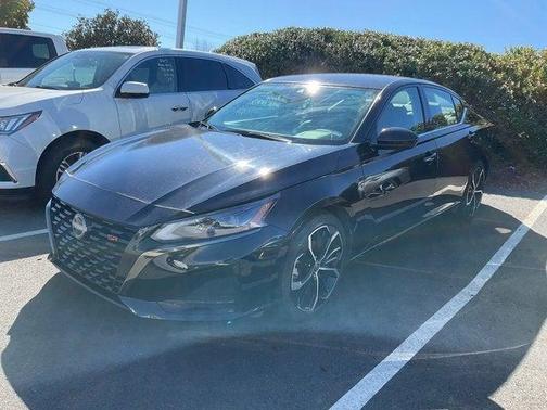 2024 Nissan Altima SR FWD
