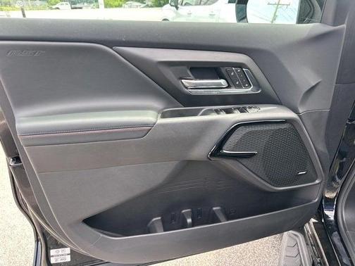 2025 Chevrolet Silverado EV RST