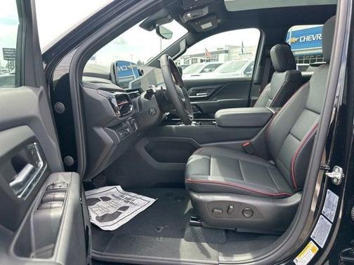 2025 Chevrolet Silverado EV RST