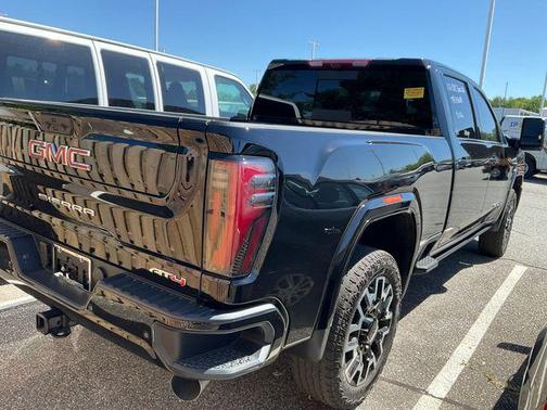Onyx Black 2026 GMC Sierra 2500 AT4