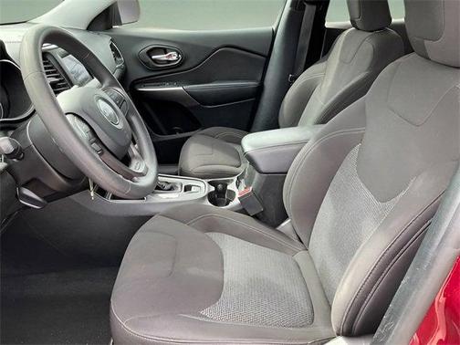 2020 Jeep Cherokee Latitude