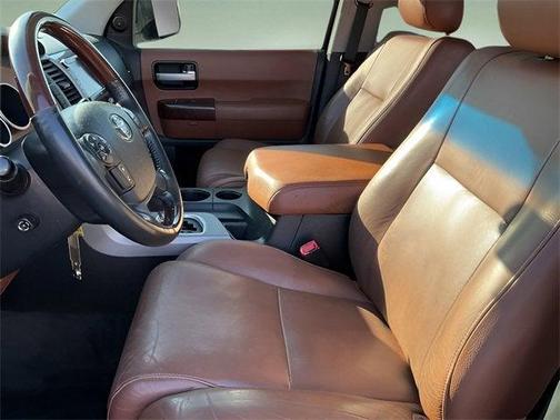 2011 Toyota Sequoia Platinum