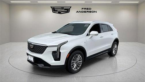 2025 Cadillac XT4 Premium Luxury