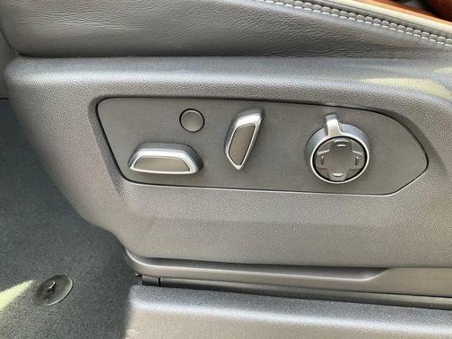 Onyx Black 2024 GMC Sierra 2500 Denali Ultimate