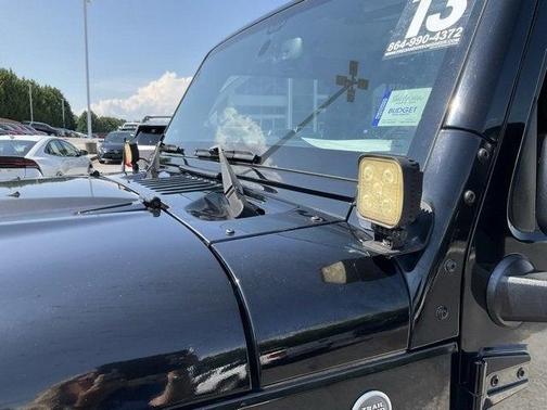 2013 Jeep Wrangler Unlimited Sahara
