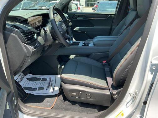 Summit White 2026 GMC Acadia AT4 AWD