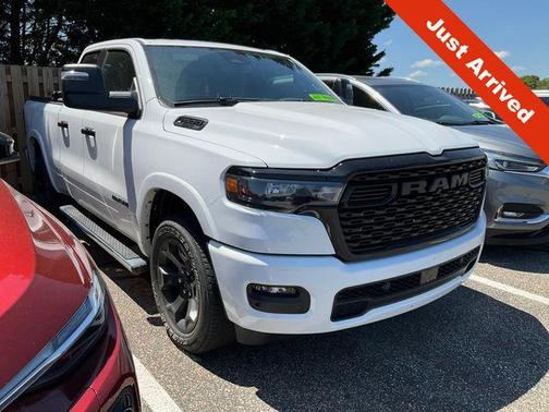 Bright White Clearcoat 2025 RAM 1500 Big Horn/Lone Star