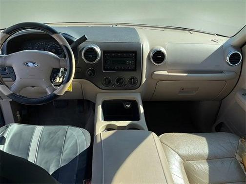 2003 Ford Expedition XLT