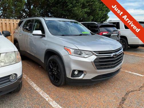 Silver Ice Metallic 2019 Chevrolet Traverse LT Leather