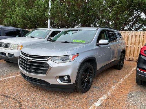 Silver Ice Metallic 2019 Chevrolet Traverse LT Leather