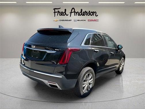 2022 Cadillac XT5 Premium Luxury