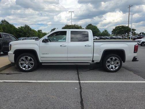 White Frost Tricoat 2017 GMC Sierra 1500 Denali
