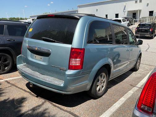 Clearwater Blue Pearlcoat 2009 Chrysler Town & Country Touring