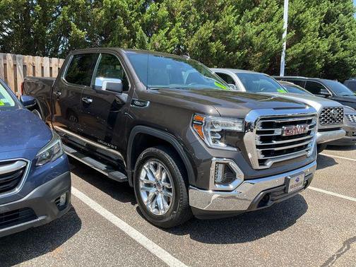 Brownstone Metallic 2022 GMC Sierra 1500 SLT