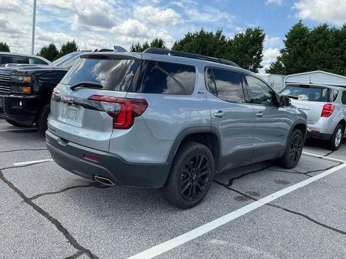 2023 GMC Acadia FWD SLT