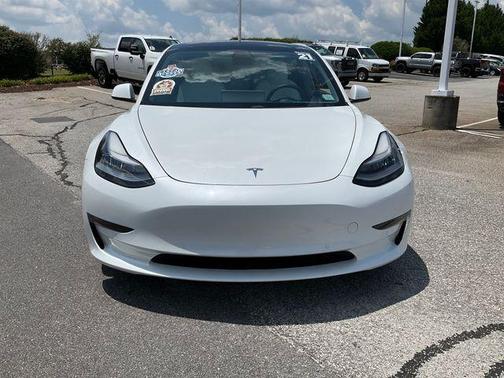 Pearl White Multi-Coat 2021 Tesla Model 3 Long Range