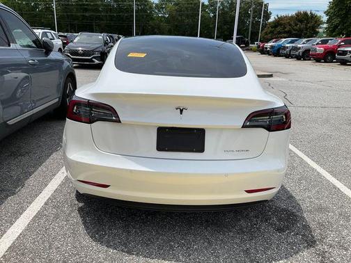 Pearl White Multi-Coat 2021 Tesla Model 3 Long Range