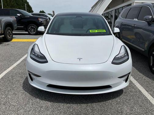 Pearl White Multi-Coat 2021 Tesla Model 3 Long Range