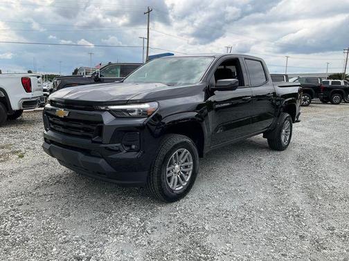 Black 2026 Chevrolet Colorado LT