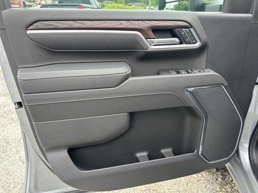 2025 GMC Sierra 2500 SLT