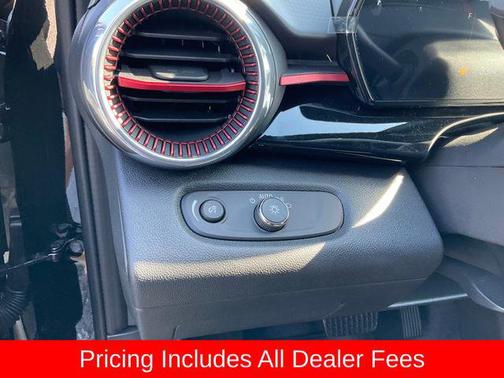 Mosaic Black Metallic 2026 Chevrolet Trax FWD 2RS