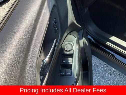 Mosaic Black Metallic 2026 Chevrolet Trax FWD 2RS