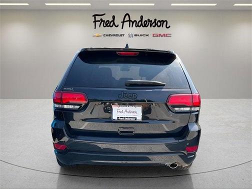2017 Jeep Grand Cherokee Altitude