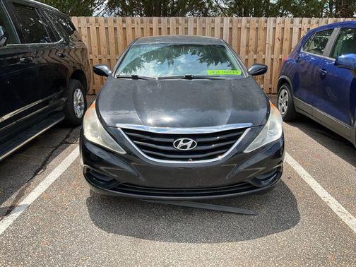 Midnight Black Mica 2013 Hyundai SONATA GLS
