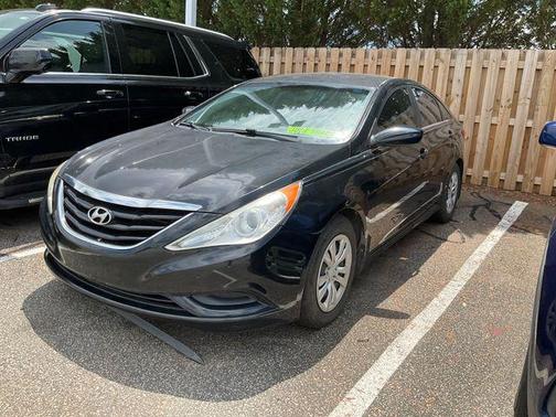 Midnight Black Mica 2013 Hyundai SONATA GLS