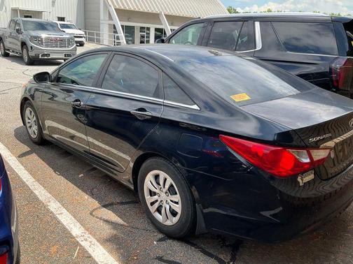 Midnight Black Mica 2013 Hyundai SONATA GLS