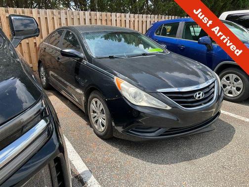Midnight Black Mica 2013 Hyundai SONATA GLS