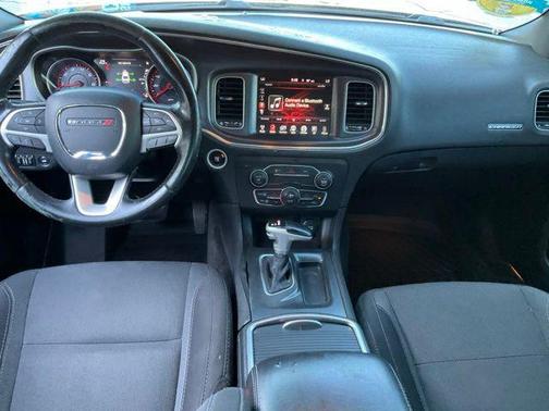 Pitch Black Clearcoat 2016 Dodge Charger SXT