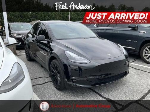 2023 Tesla Model Y Long Range Dual Motor All-Wheel Drive