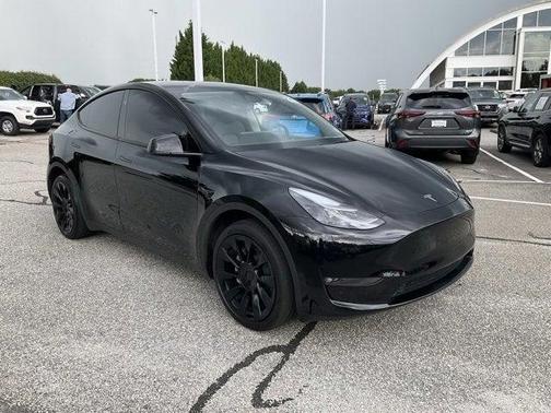 2023 Tesla Model Y Long Range Dual Motor All-Wheel Drive
