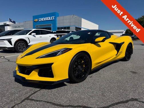 Competition Yellow Tintcoat Metallic 2025 Chevrolet Corvette Z06